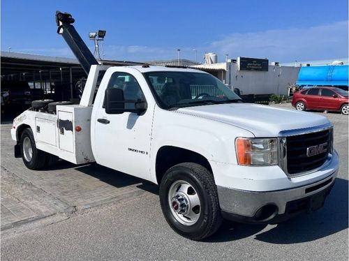 جي أم سي سييرا GMC HD3500 pickup, police car, in very good condition, model 2008