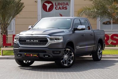 RAM 1500 Limited Crew Cab 5.7L