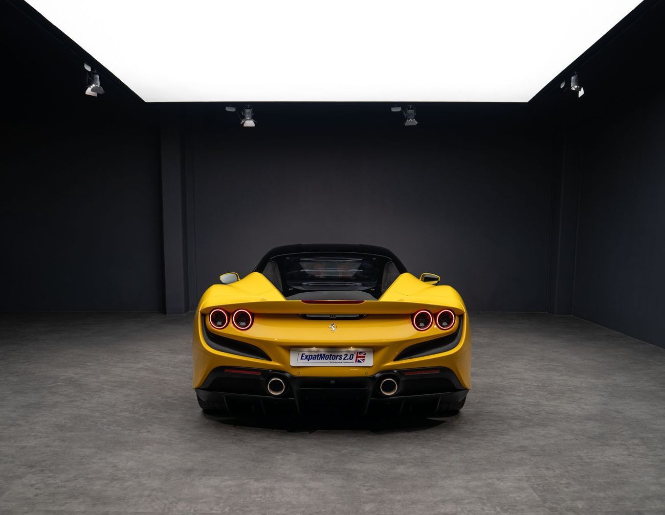 Ferrari F8 Tributo 2021 Ferrari F8 Tributo 3.8L V8 720 HP • Ferrari Warranty + Service Contract • GCC