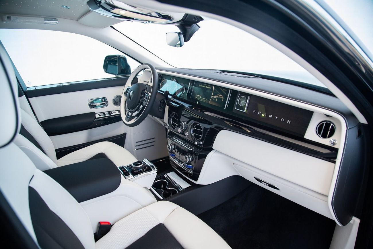Rolls-Royce Phantom EWB 6.8L