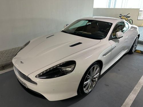 أستون مارتن DB9