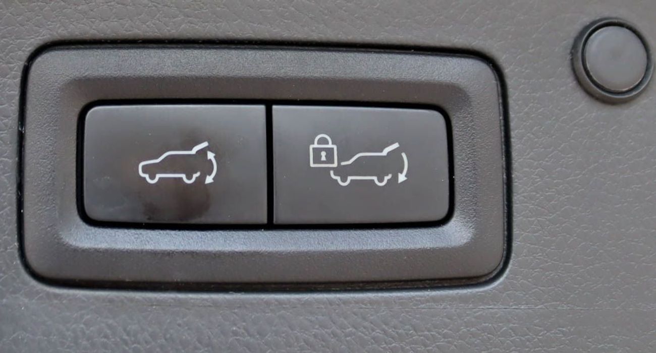 ميتسوبيشي مونتيرو سبورت GLS Premium 3.0L (7 Seater) Mitsubishi Montero Sport 2021 GCC, V6, Full Option, Accident Free, Excel