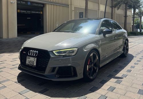 أودي RS3 TFSI quattro 2.5L (400 HP) Sedan