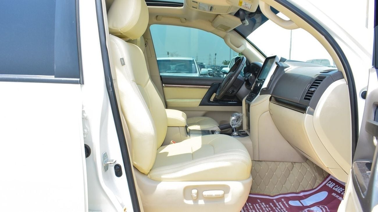 Toyota Land Cruiser GXR V6