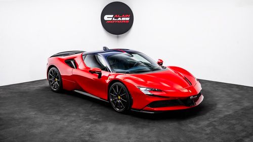 فيراري SF90 ستراديل Tailor Made Ispirazioni 2022 - GCC - Under Warranty and Service Contract