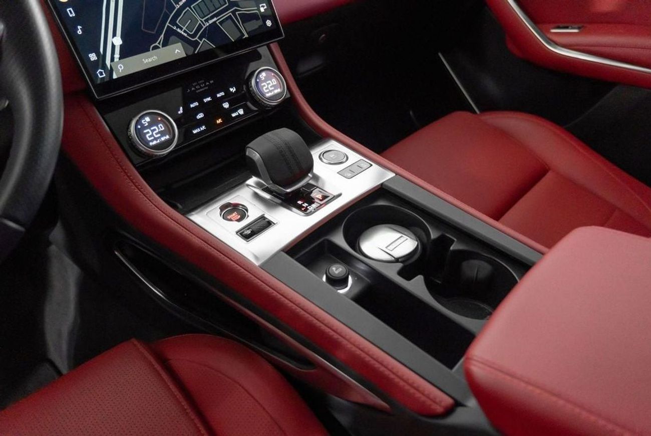 Jaguar F Pace R-Dynamic S P250 2.0L