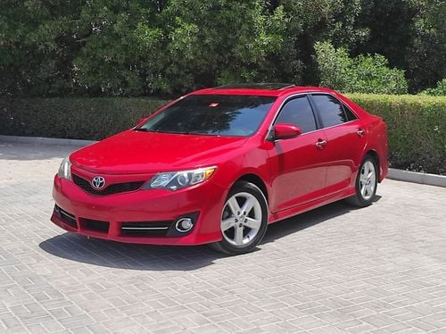 Toyota Camry GLX+ 2.5L Toyota Camry 2014 V4 2.5 Full options no1