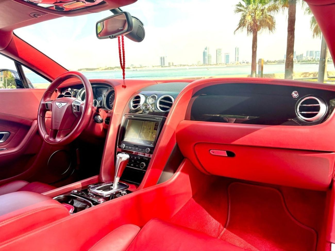 بنتلي كونتيننتال جي تي GCC V8 CARBON FIBRE EDITION SINGLE OWNER