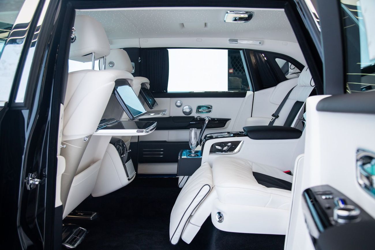 Rolls-Royce Phantom EWB 6.8L