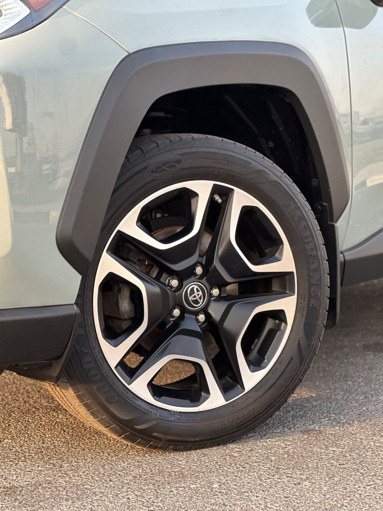 تويوتا راف ٤ Adventure 2.5L 4WD