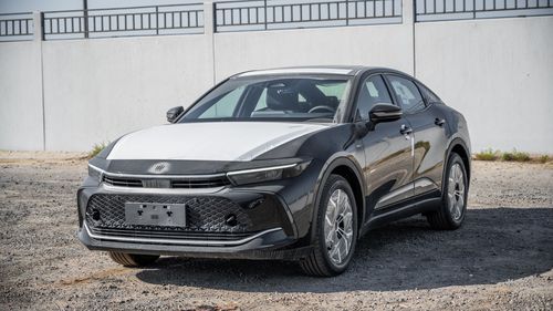 Toyota Crown 2.5L Hybrid SRF