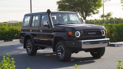تويوتا لاند كروزر هارد توب LX 4.0L V6 A/T