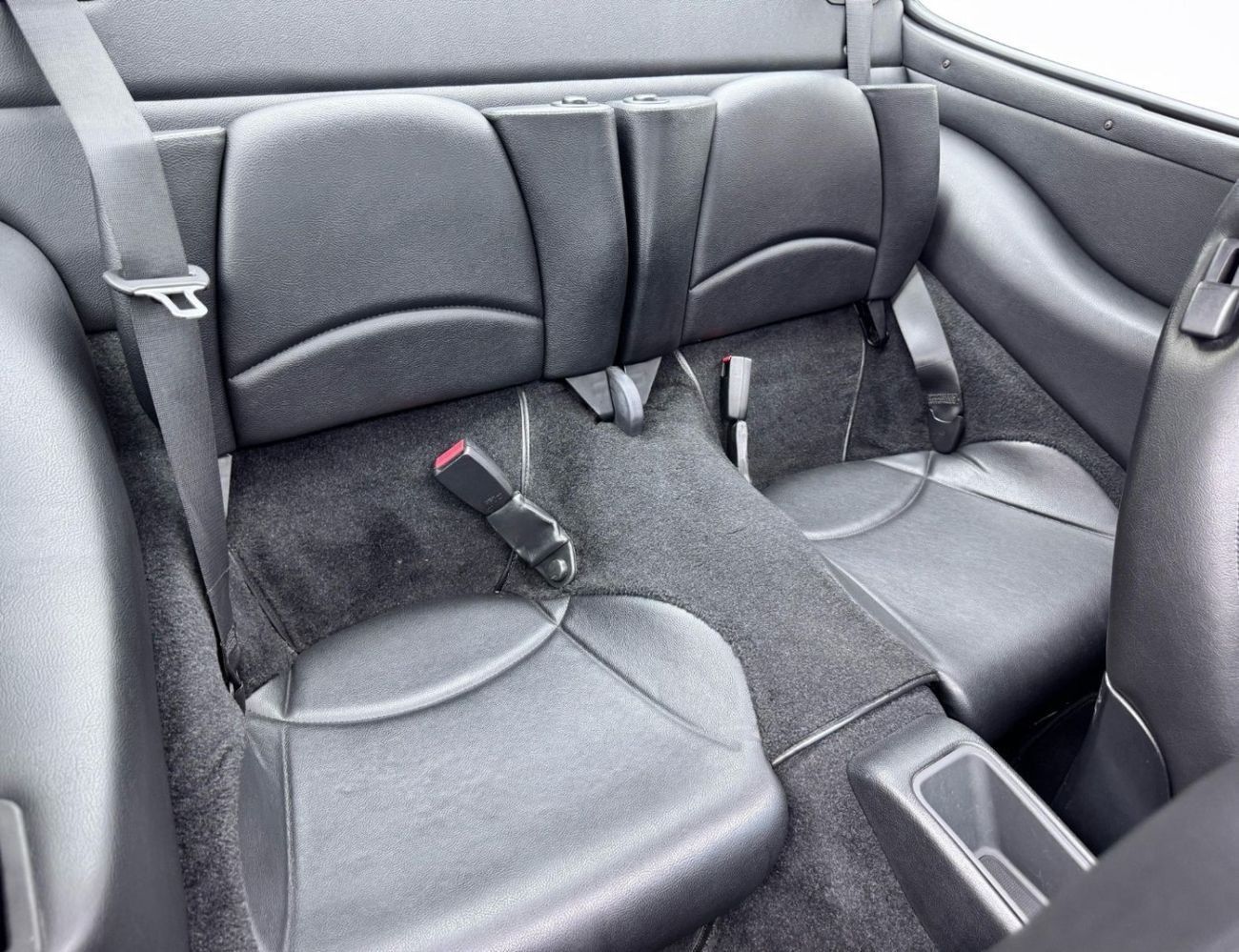 Porsche 993 1996 Porsche 993 Carrera 2 (Varioram), Service History