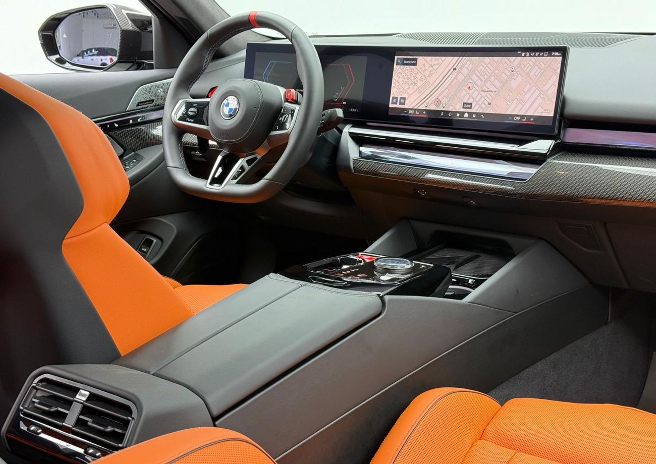 BMW M5 2025 BMW M5 Full Carbon, Agency Warranty Service Pack 5Y, Full Service History, GCC