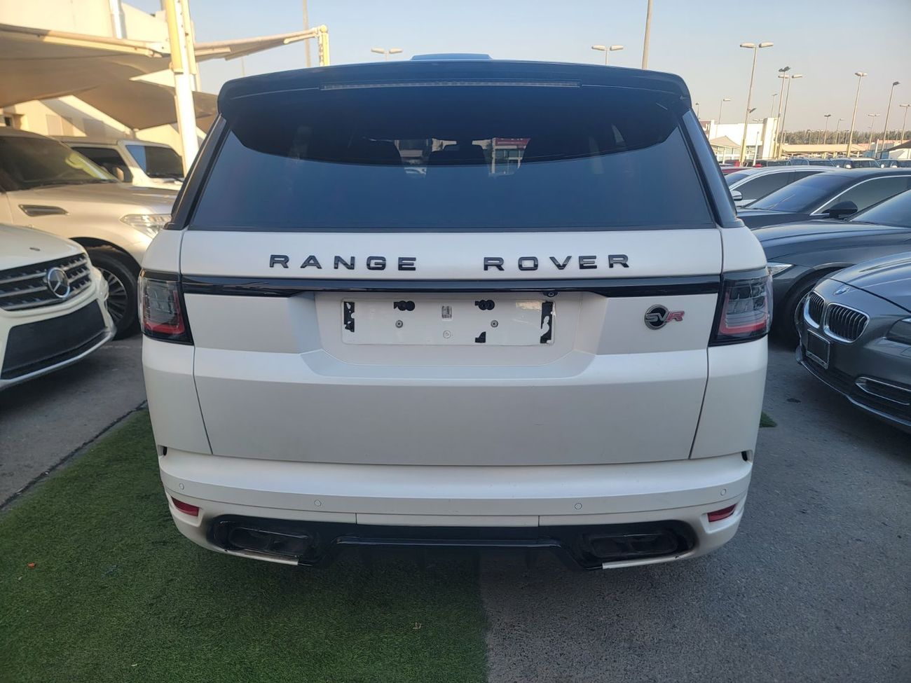 لاند روفر رينج روفر سبورت SVR 5.0L (550 HP)