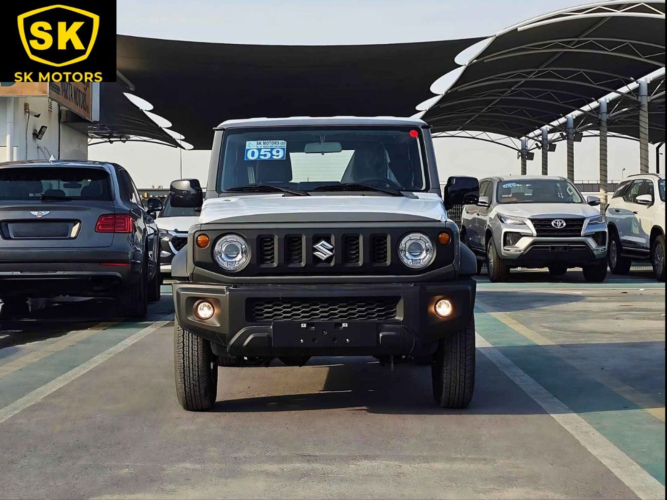 سوزوكي جيمني GLX / A/T / 1.5L V4 PETROL / 3 DOOR / ALL GRIP OFF ROAD / 4WD (CODE # GLX)