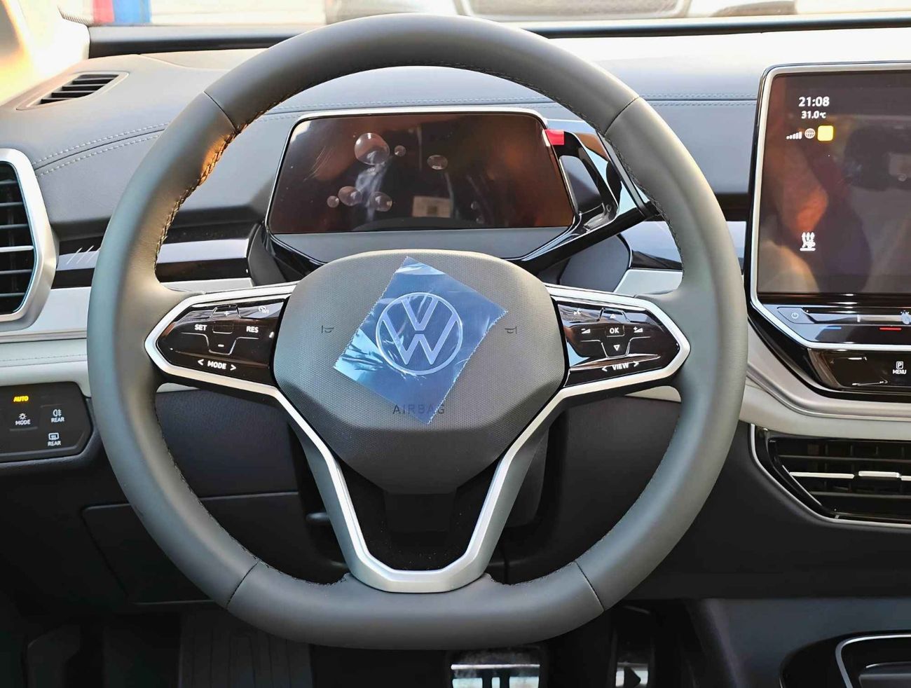 فولكس واجن ID.6 CROZZ PRO / 360* CAMERA / HEAD UP DISPLAY / CODE # 68095