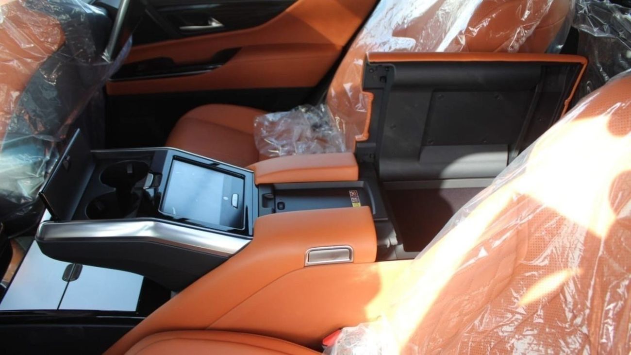 لكزس LX 600 VIP 3.5l petrol 2023