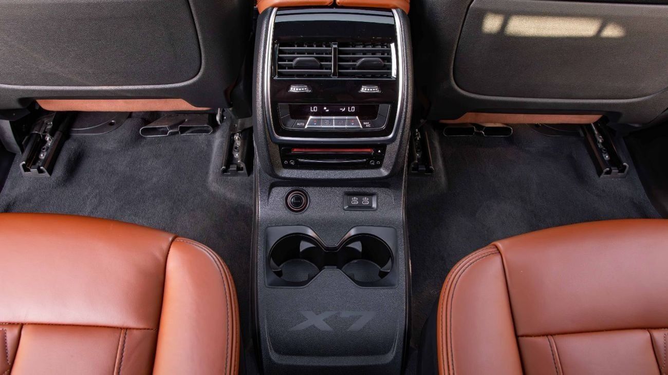 BMW X7 XDRIVE40i/GCC/6 - months Warranty/2020.