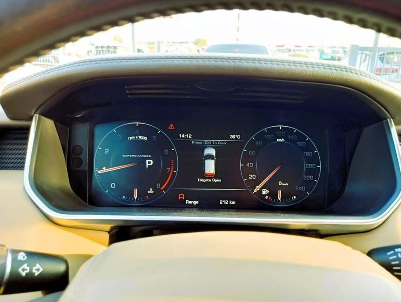 لاند روفر رينج روفر Autobiography 5.0 L A/T 2016 MODEL BLACK COLOR USED AS SEEN