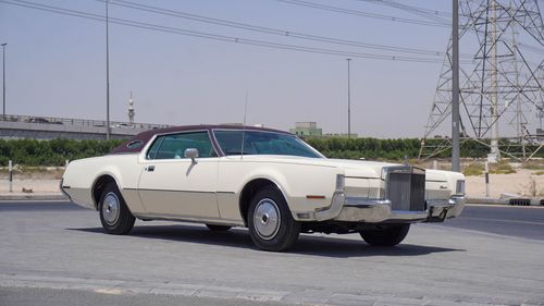 Lincoln Continental V8 Automatic