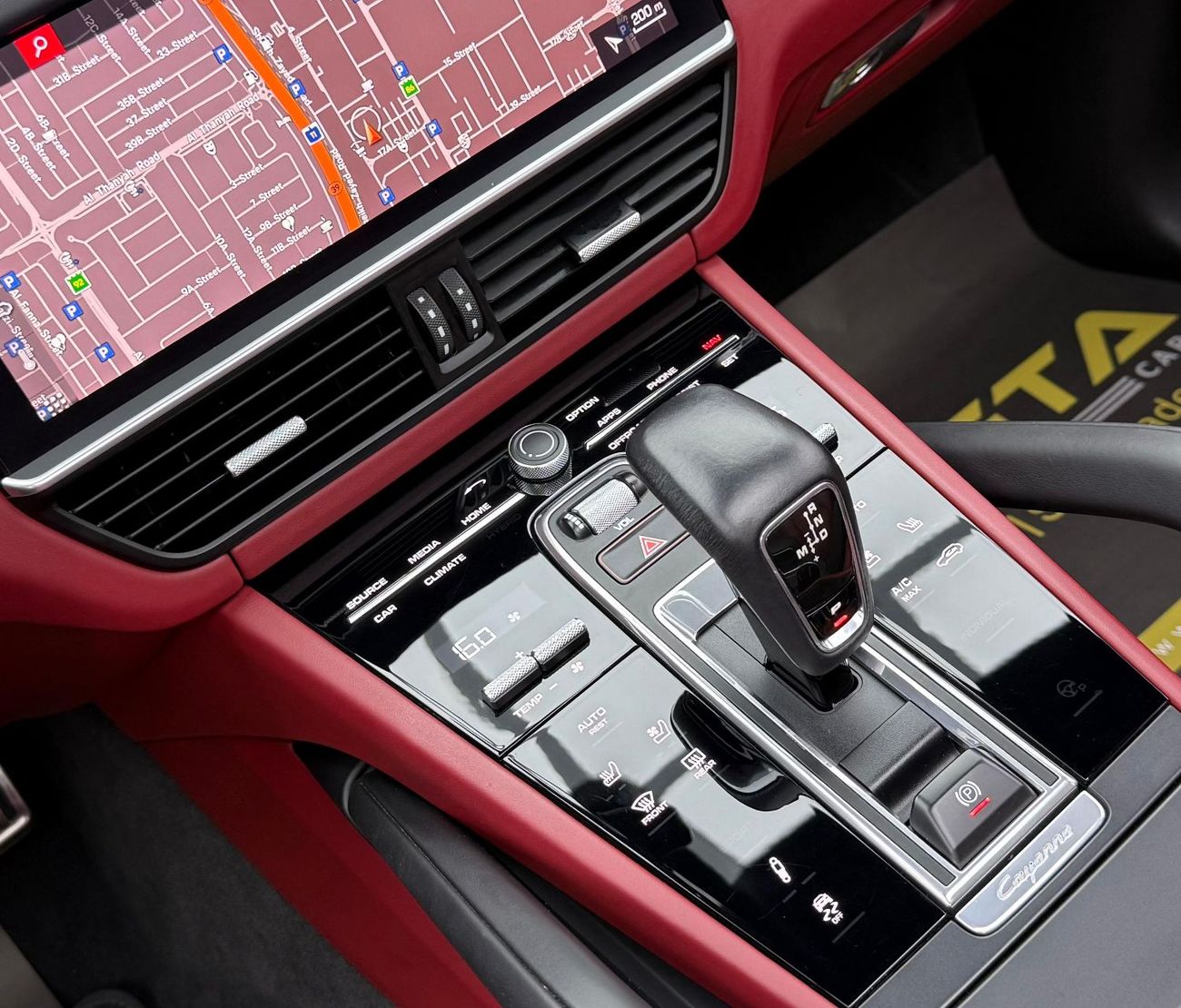 بورش كايان GTS 4.0L (460 HP) 2021 Porsche Cayenne GTS, Warranty, Full Porsche Service History, Excellent Condit
