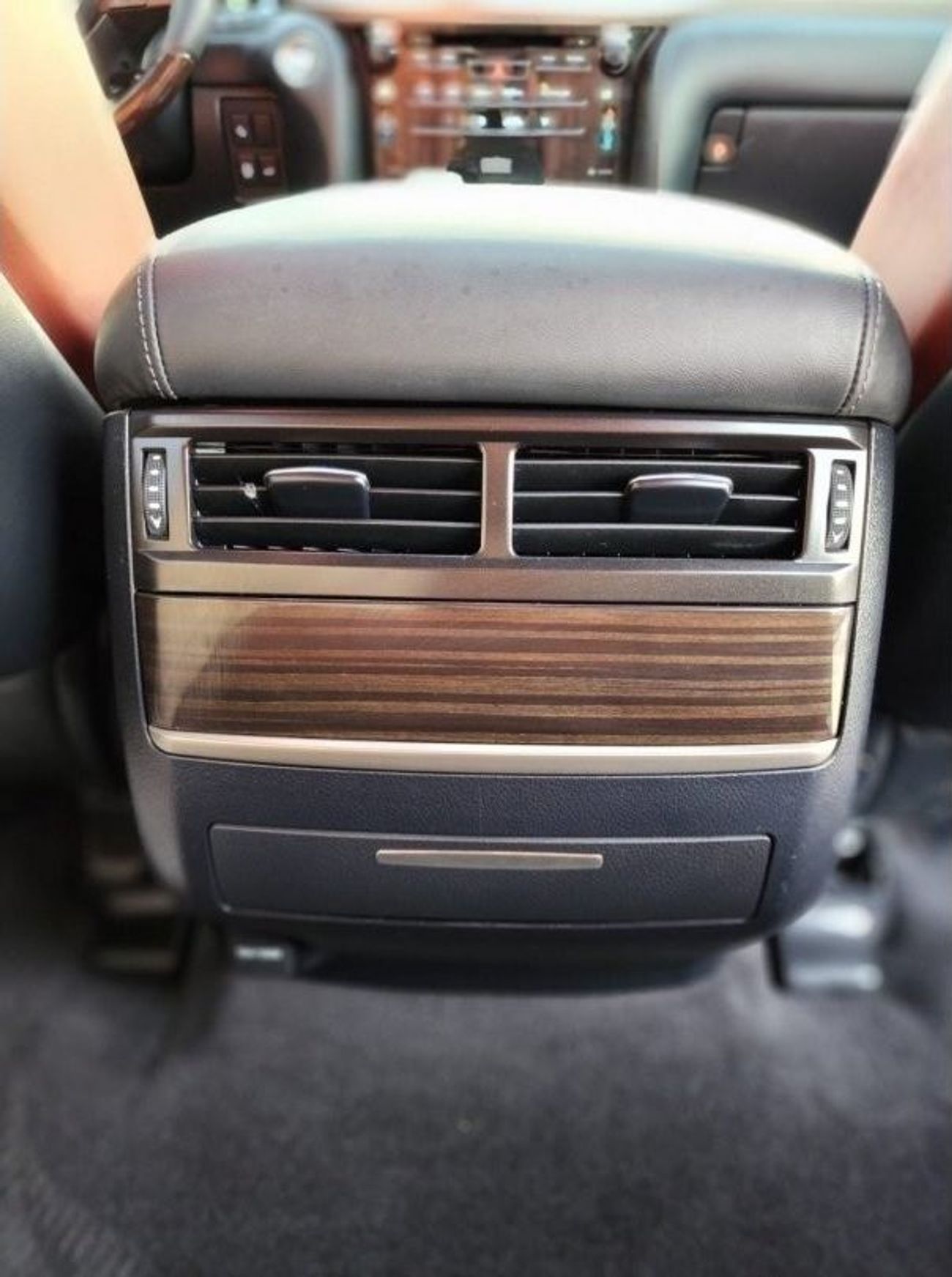 لكزس LX 570 LEXUS LX570 FULL OPTIONS 2020