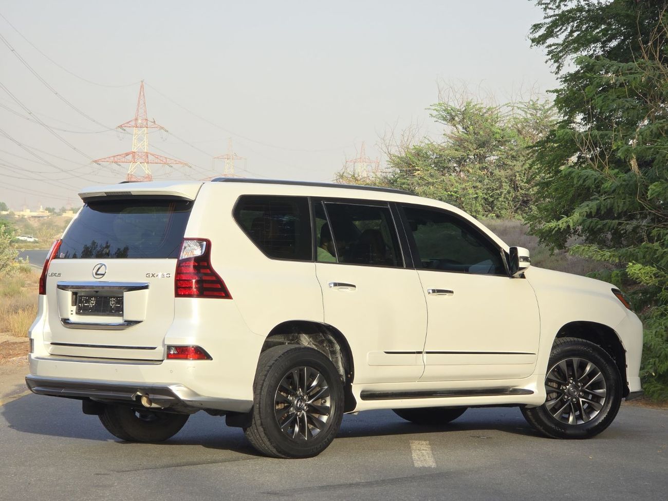 Lexus GX460 Platinum 4.6L LEXUS GX-460 GCC 2017 ORGINAL PAINT // V8 // FULL OPITION // PERFECT CONDITION