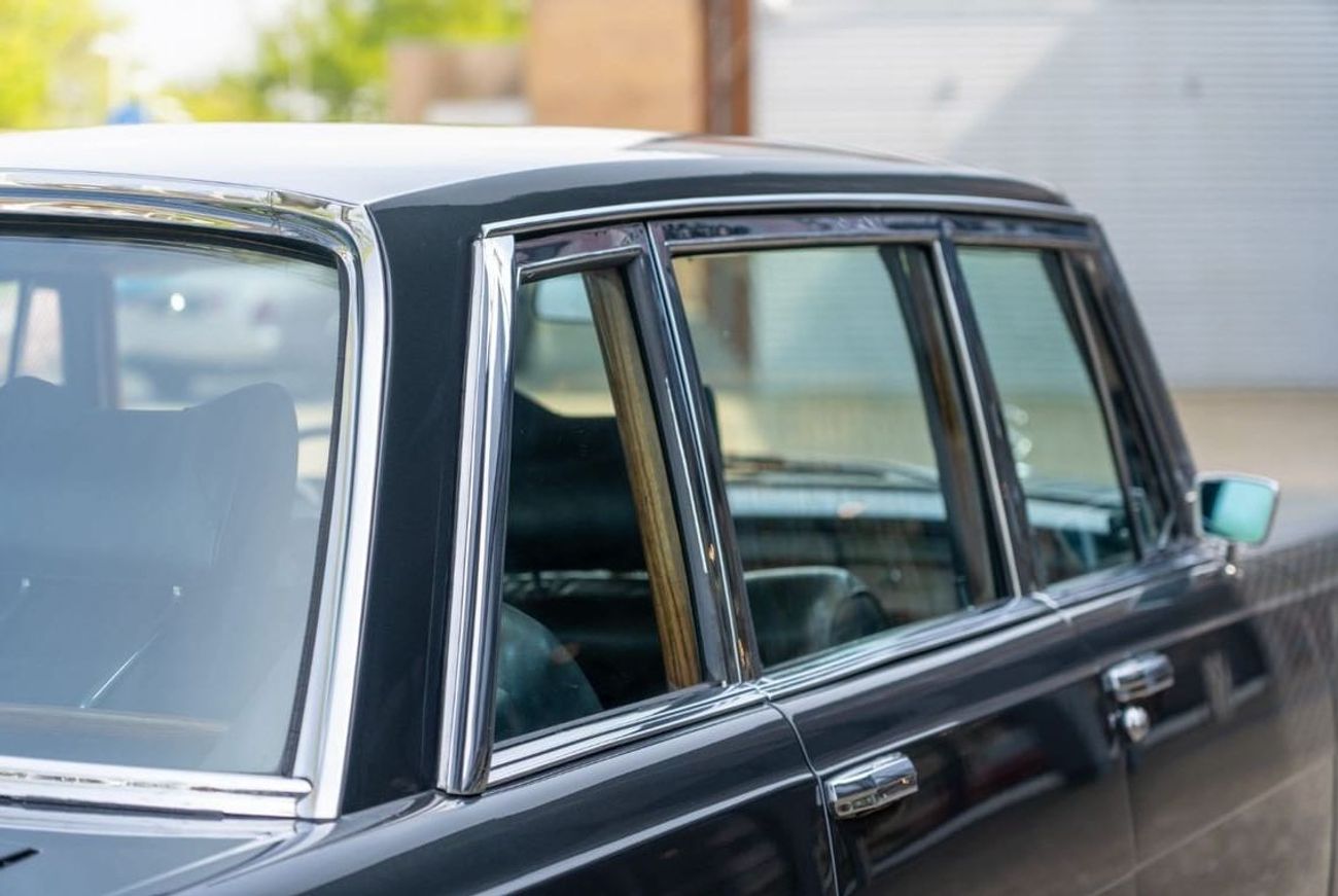 Mercedes-Benz 600 W100 SWB