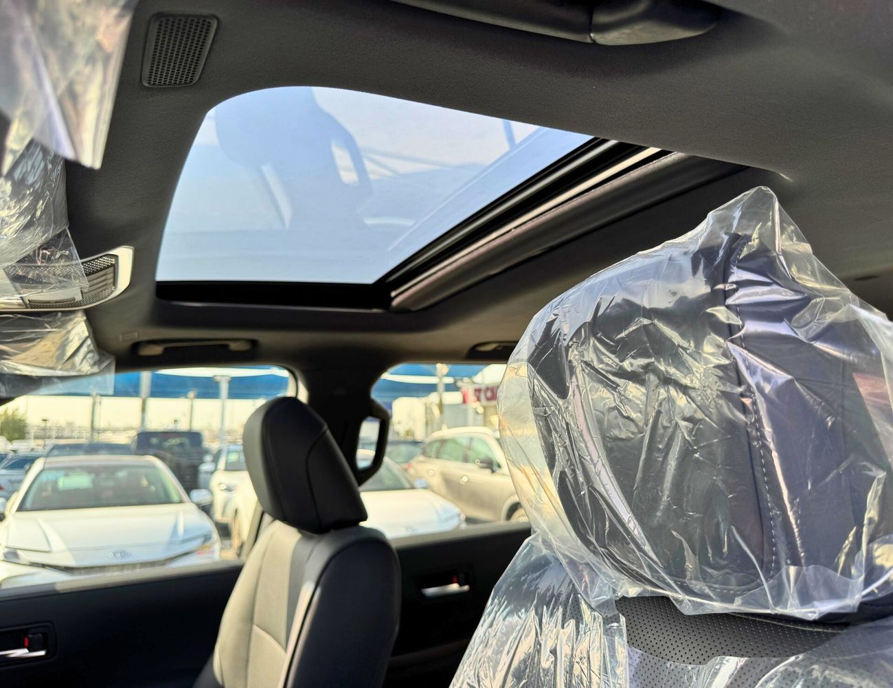 تويوتا لاند كروزر GXR / 4.0L PETROL / PWR SEATS & VENTILATION / SPEEDOMETR / SUNROOF / HIGH OPTION / CODE# GXR41H