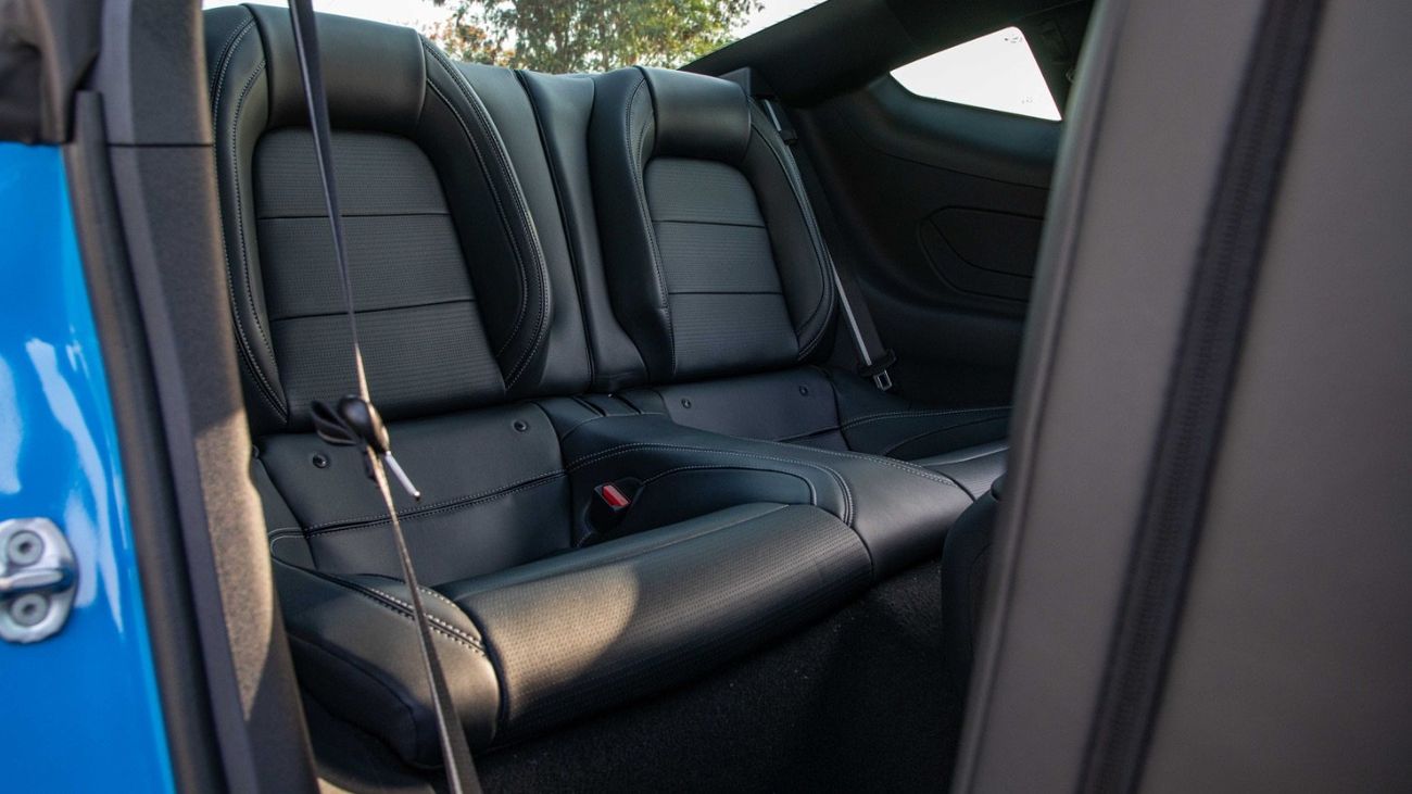 فورد موستانج GT PREMIUM PERFORMANCE PACKAGE