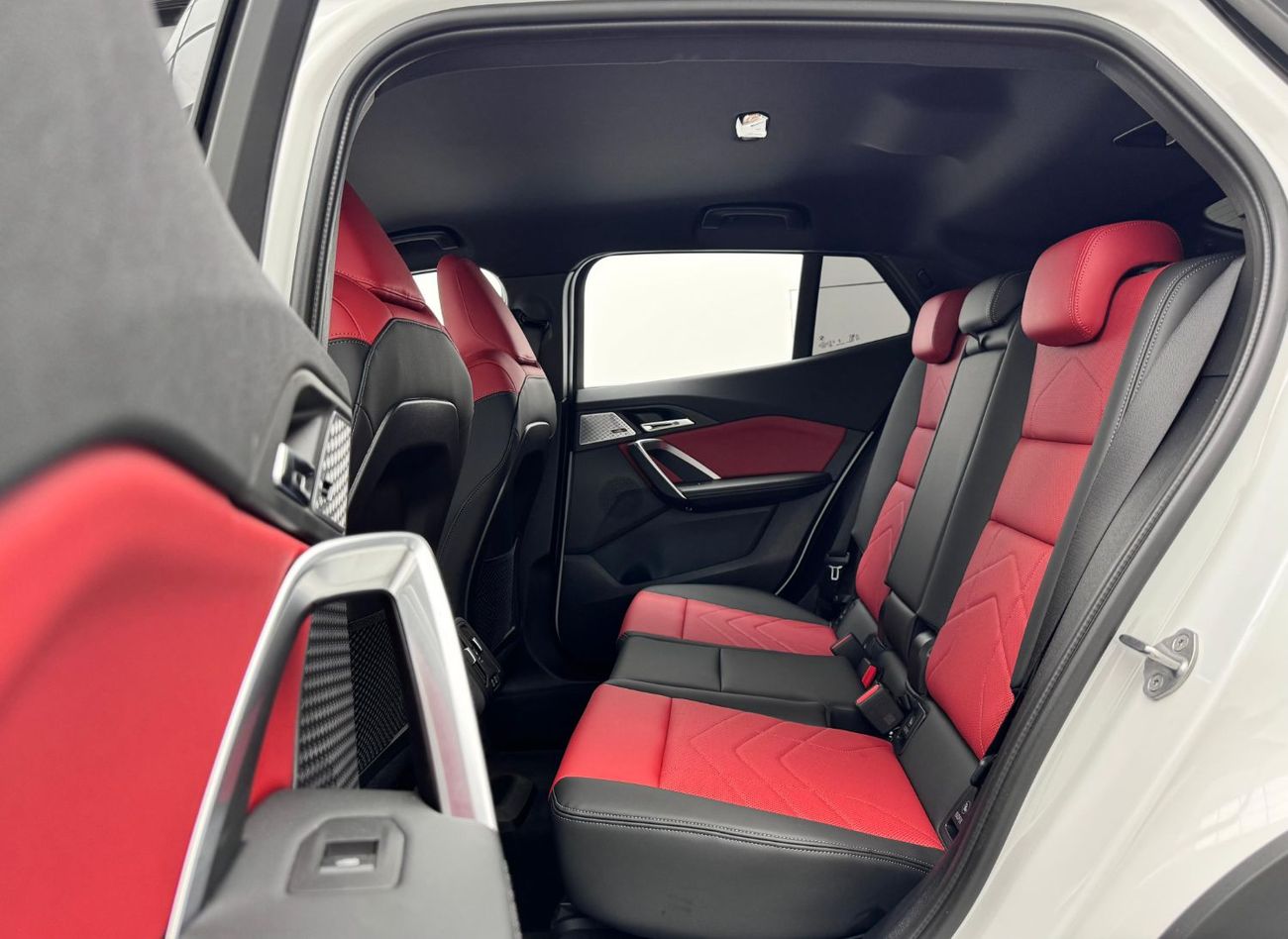 بي أم دبليو X2 2025 BMW X2 sDrive18i, June 2029 BMW Warranty + Service Contract, Full Option, Low Km, GCC