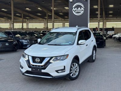 نيسان روج SV 2.5L / BLIND SPOT / RADAR / BIG SCREEN / IN PERFECT CONDITION