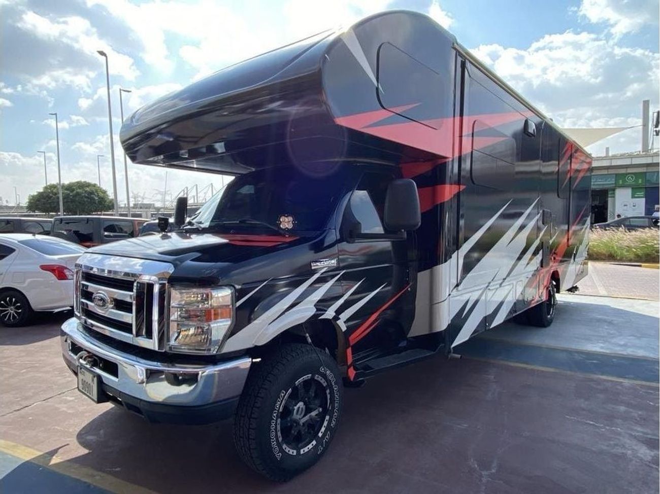 فورد E 450 FULLY LOADED CARVAN
