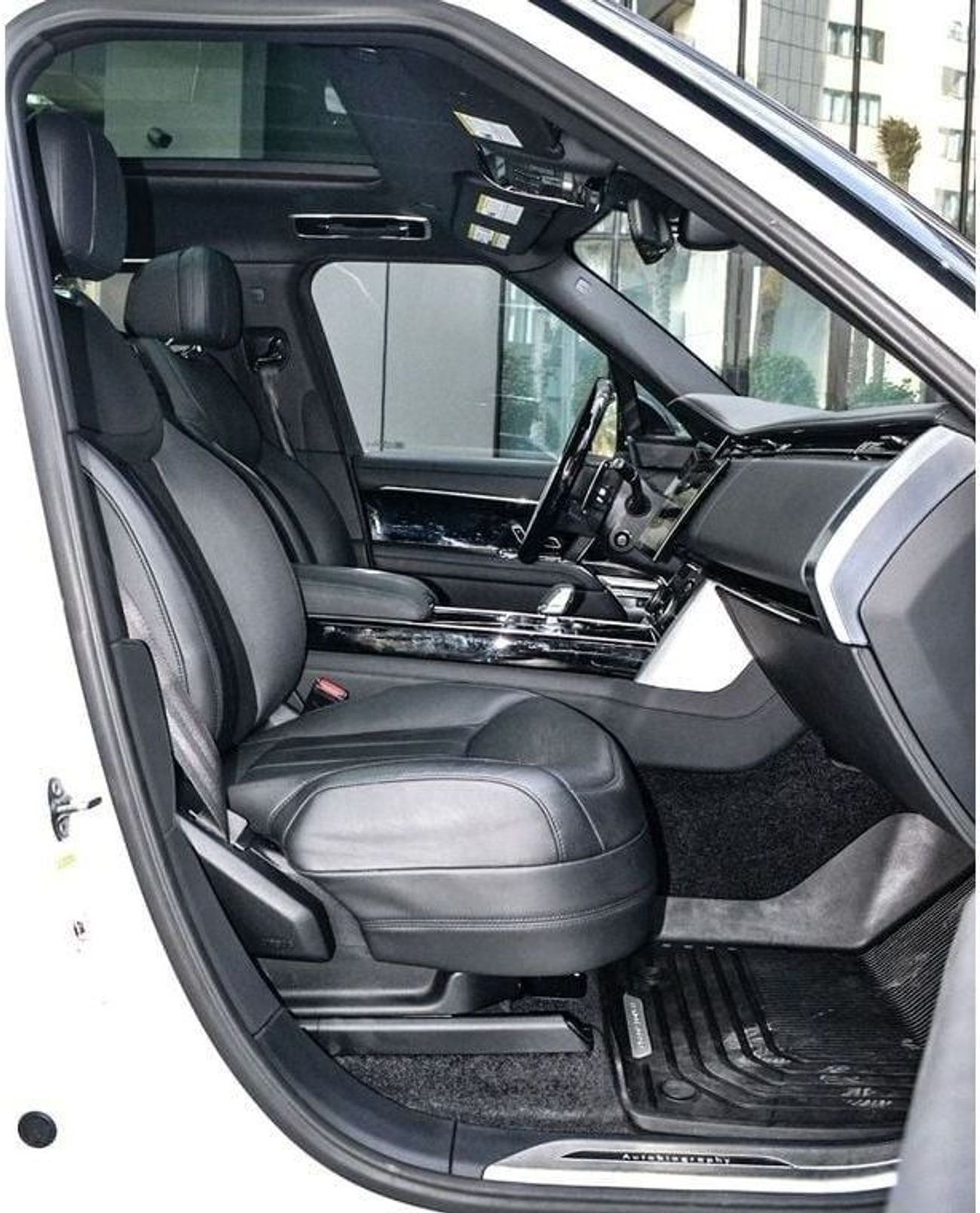 لاند روفر رينج روفر Range Rover Vogue P530 Autobiography 2023 Long Wheel Basic Low Mileage In Perfect Condition