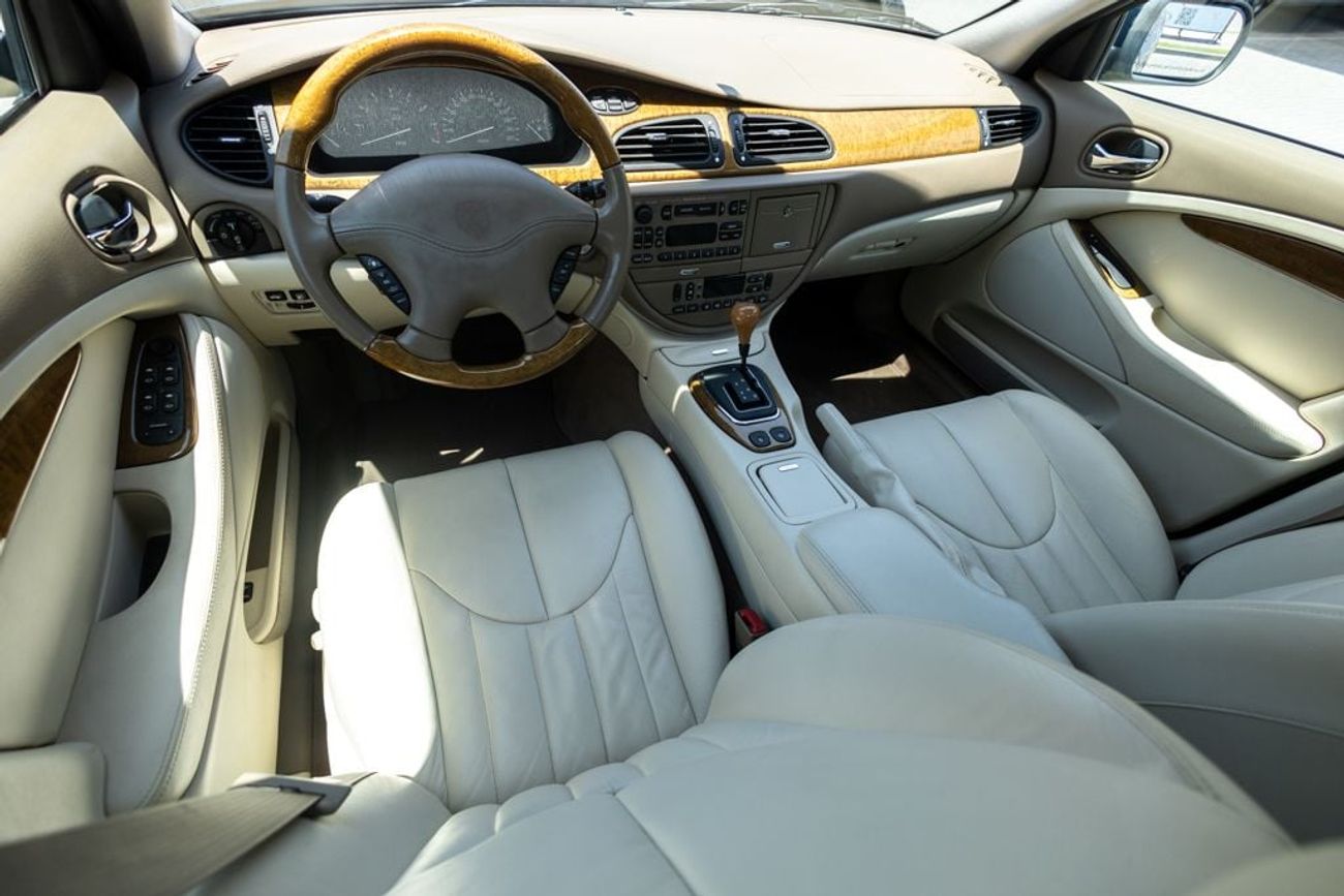 Jaguar S Type Jaguar S-Type 1999 GCC (LOWEST MILEAGE).