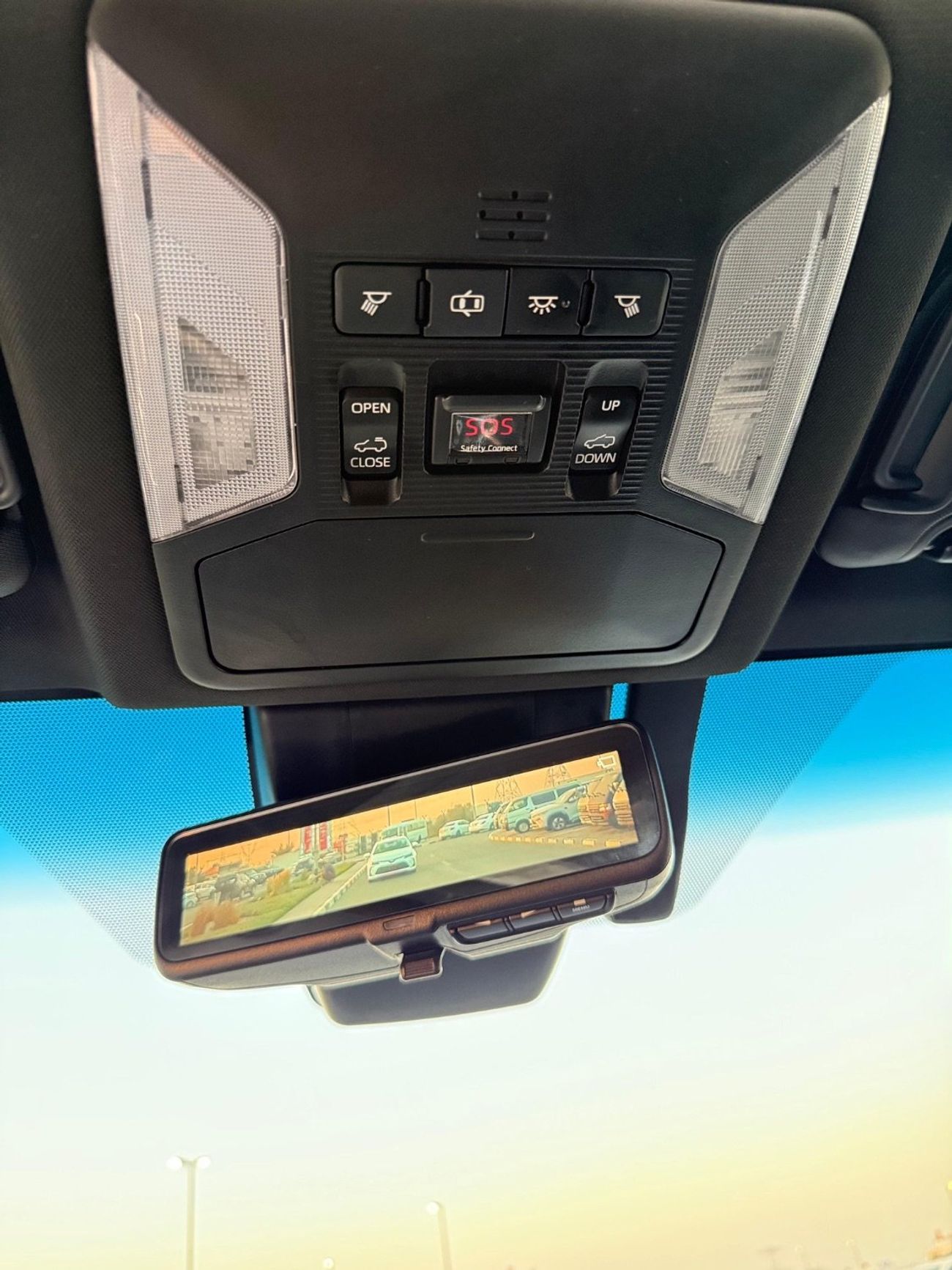 تويوتا راف ٤ XSE Hybrid Full Option