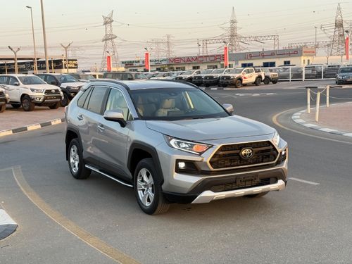 تويوتا راف ٤ LE 2.0L 4WD