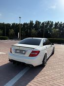 Mercedes-Benz C 63 AMG Std 6.2L