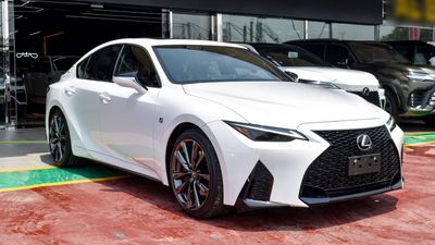 Lexus IS350 3.5 L V6
