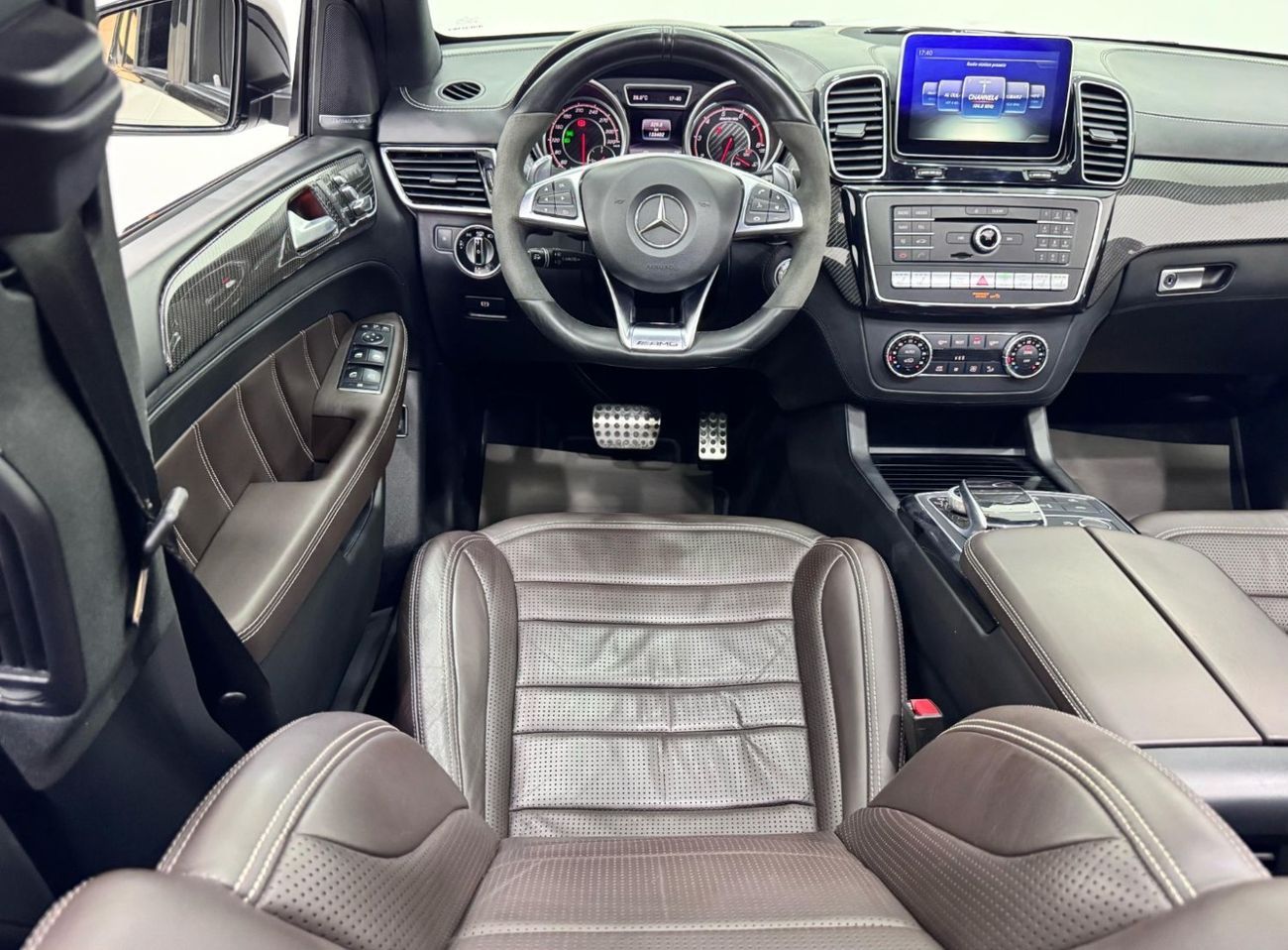 مرسيدس بنز GLE 63 S AMG كوبيه 2016 Mercedes Benz GLE63S AMG, Full Service History, Excellent Condition, GCC