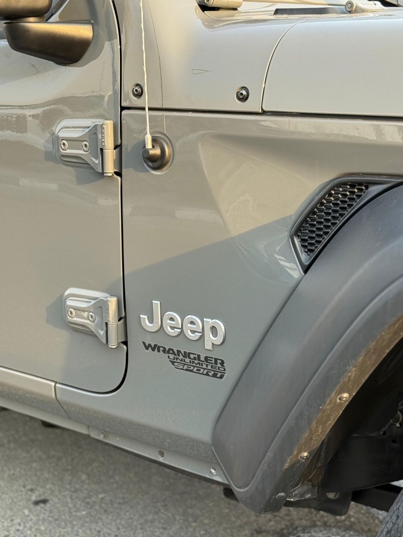 Jeep Wrangler Unlimited Sport 3.6L A/T