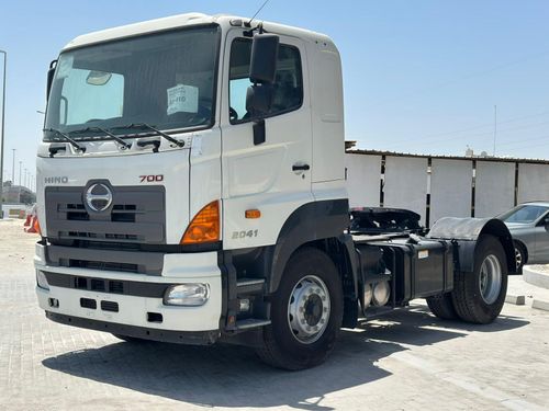 هينو 700 4X2 2041 MANUAL GEAR