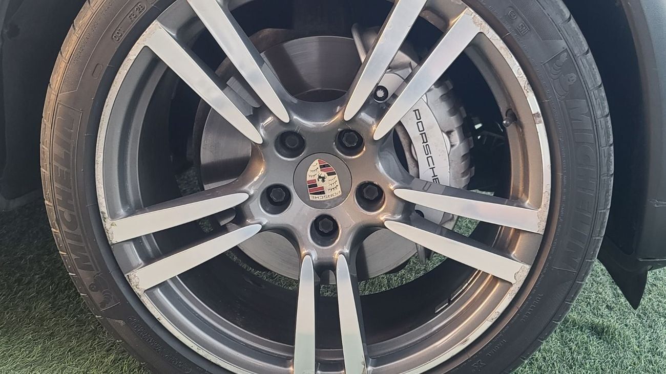 Porsche Cayenne S 4.8L