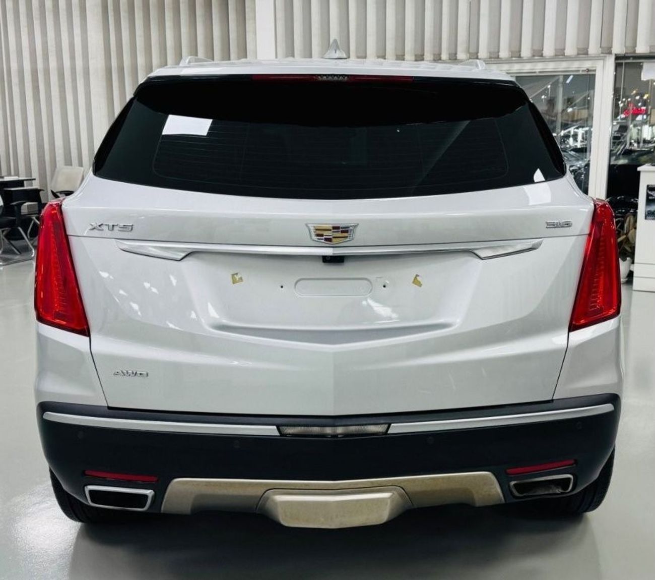 كاديلاك XT5 بلاتينوم AWD
