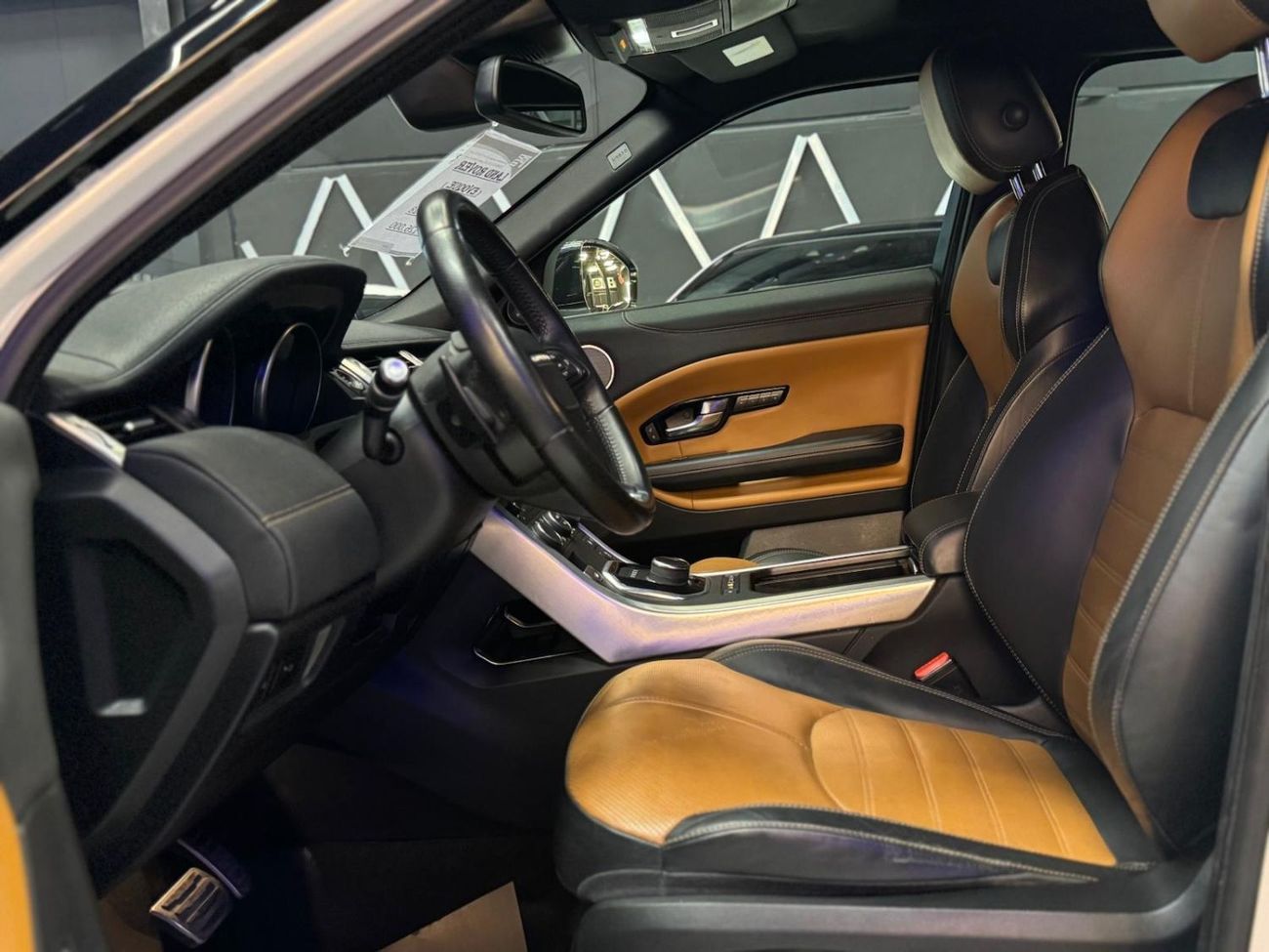 لاند روفر رانج روفر إيفوك P250 R-Dynamic HSE 2.0L RANGE ROVER EVOQUE 2018 GCC