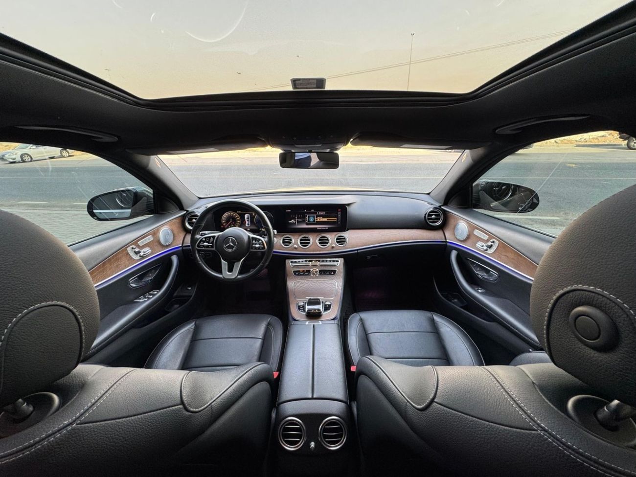 مرسيدس بنز E 450 Avantgarde 3.0L V6 3.0L TT /CLEAN TITLE / PANORAMIC SUNROOF / DIGITAL CLUSTER / PROMASTER SOUND SYST