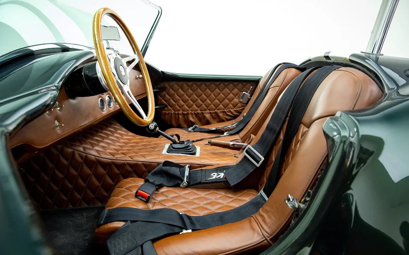 Ford Shelby Cobra - US Spec