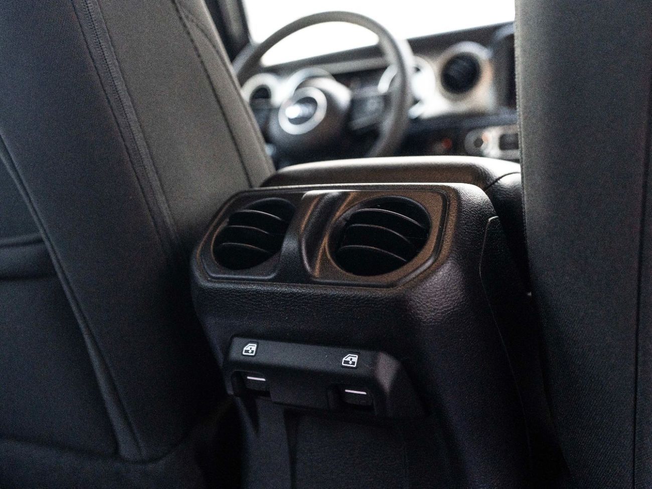 جيب رانجلر Sport S 3.6L A/T