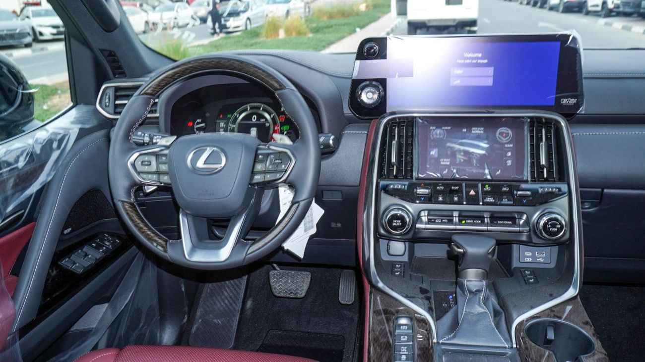 Lexus LX600 2024 Lexus LX600 Signature (7-Seater) 3.5L V6 Twin-Turbo Petrol A/T 4WD Export Only